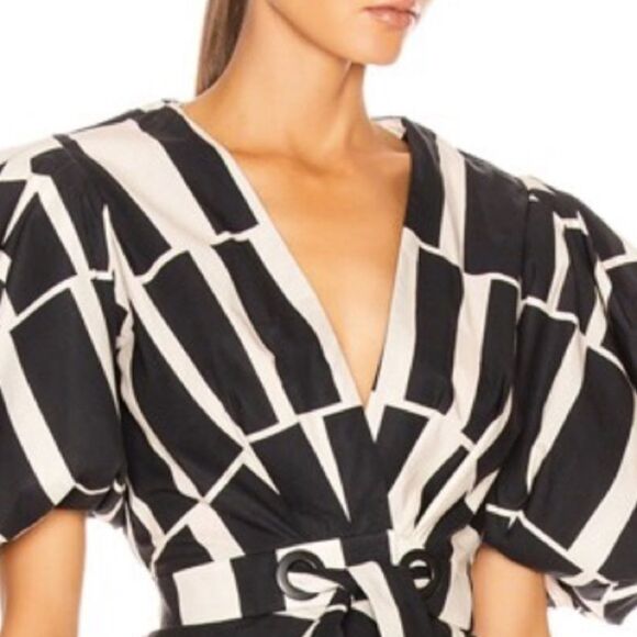 NWT JOHANNA ORTIZ Mastermind Two-tone Puff-sleeve Top In Black/Ecru Size 0 - Picture 4 of 14